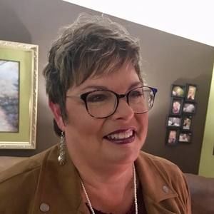 Meet your Posher, Marcia